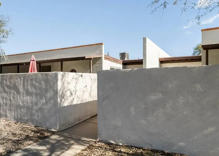 2br 6 Min To Uofa Bbq, Sunshine & Cozy Vibes! *